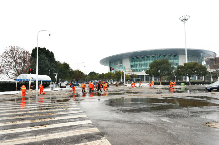 一場雪，體育中心美得不要不要的</br>但最美的風景還是他們(圖16)